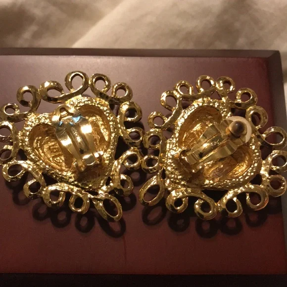 YSL Yves Saint Laurent earrings - Picture 2 of 2